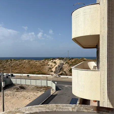 דירה Beachfront Barbecue פניש