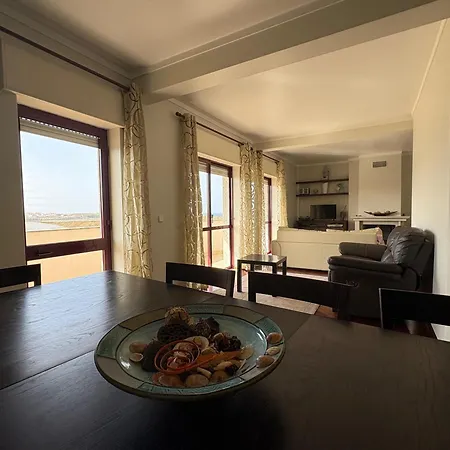 Beachfront Barbecue פניש